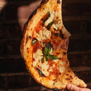 Calzone Classico Pizza